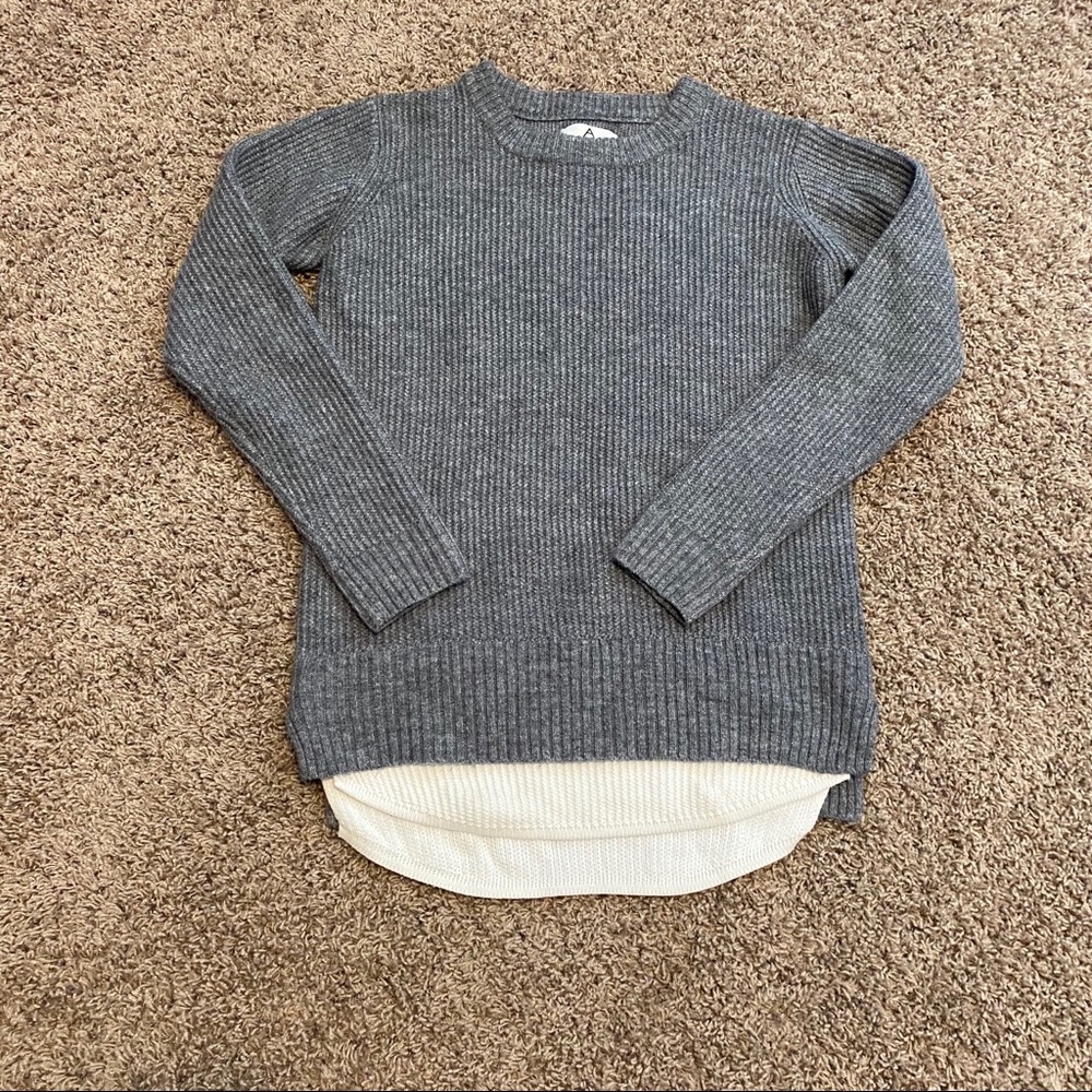 UNIF x Urban Outfitters sweater sz XS
